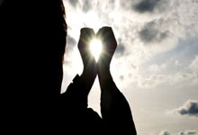 巴斯托尼两黄变一红下轮停赛，且此前累积的张黄牌不会重置.